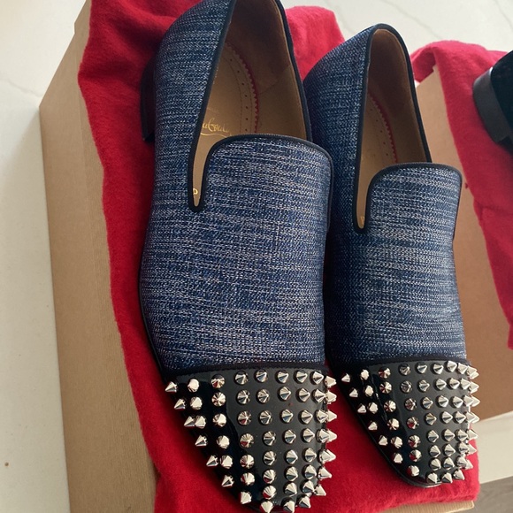 Louboutin flat for men. Great condition. Don’t miss out.